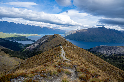 Explore New Zealand's Ben Lomond track, a stunning hike with panoramic vistas. Unmissable adventure in Queenstown.