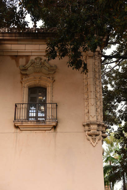 istock Vintage renaissance building with Juliet style balcony 2008693407