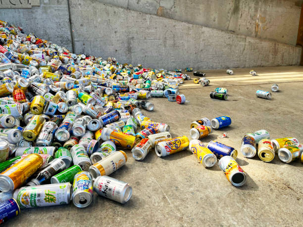 istock Pile of empty cans to be recycled 2009437951