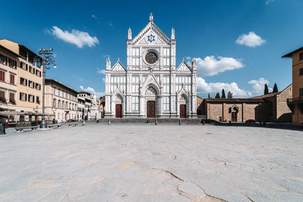 istock Santa Croce church in Firenze 2009842323