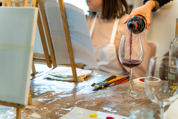 istock Sip and Paint Event. Tasting of national wines 2010005609