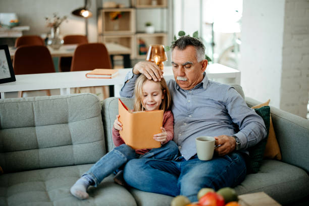 istock Grandfather tells a fairy tale 2010013983