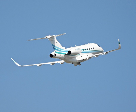 Boca Raton, Palm Beach County, Florida, USA, February 13, 2024. An Embraer 550 fixed wing multi engine (14 seats / 2 engines) N995RG taking off from the Boca Raton Airport.