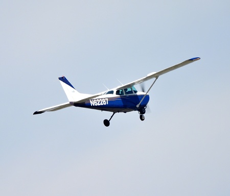 Boca Raton, Palm Beach County, Florida, USA, February 13, 2024. A Cessna fixed wing single engine (4 seats / 1 engine)\nN62287 taking off from the Boca Raton Airport.