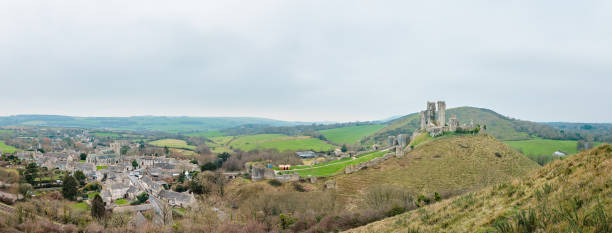 corfe castle - corfe castle ストックフォトと画像