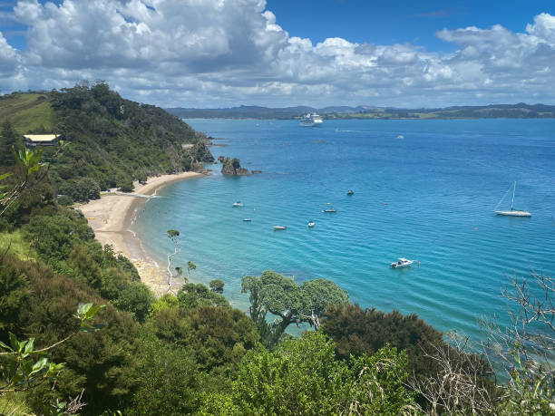 istock Tapeka Point Beach, Russell 2010639716