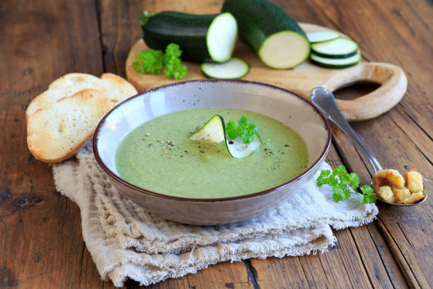 istock Cream of courgette soup 2013090536