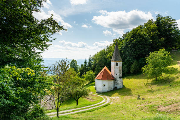istock Landscape of Slovenia 2013124968