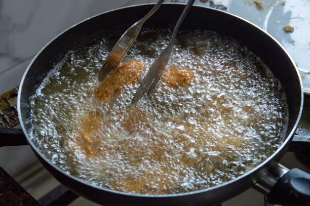 istock Portion of chicken wings 2013340217