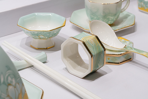 Porcelain on the table: bowls and plates