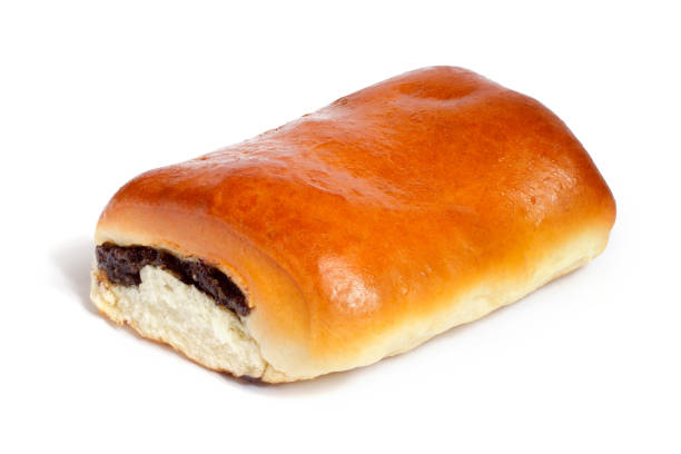 istock Sweet bun with poppy seeds isolated on white background. 2014502119