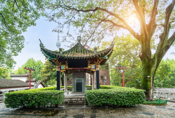 istock Wuhan Qingchuan Pavilion Courtyard Landscape 2014780423