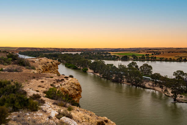 istock Big Bend on the Murray River, South Australia 2014855723