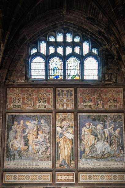 wieczne piękno kunsztu katedry w chester - chester england chester cathedral uk england zdjęcia i obrazy z banku zdjęć