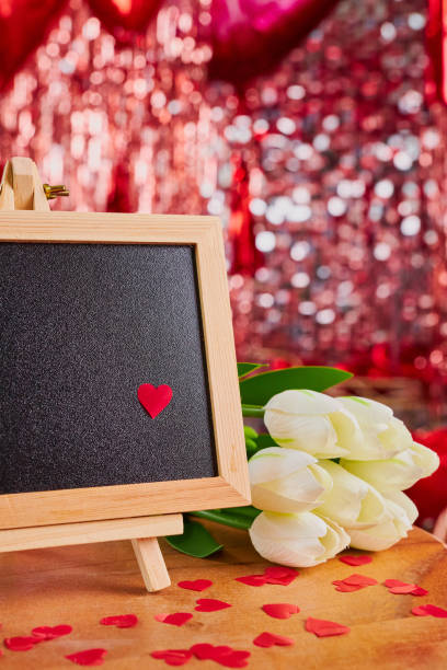 istock Valentine's day greeting card with chalkboard 2015269802