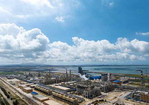 Bird's-eye view of a chemical plant on a sunny day