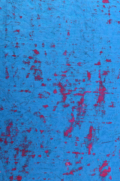 fundo azul abstrato com efeito metálico em um fundo avermelhado - peeling paint audio - fotografias e filmes do acervo