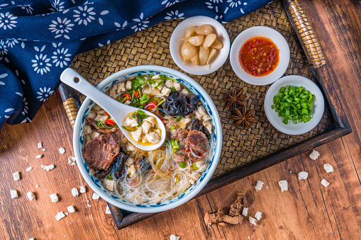 Shoot a bowl of Chinese Shaanxi Xi'an delicacy lamb soup from a top-down perspective