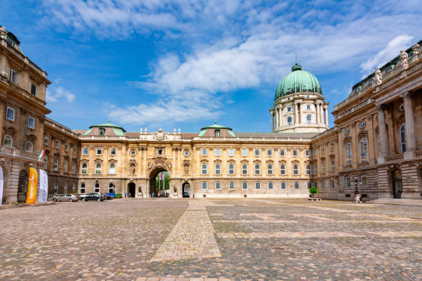 royal palace of buda on castle hill, budapest, hungary - budapest royal palace of buda architectural styles architecture zdjęcia i obrazy z banku zdjęć