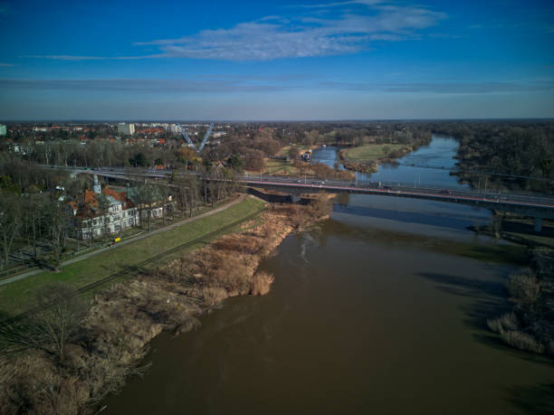 istock Big Island Avenue, Wroclaw, Poland 2018207217