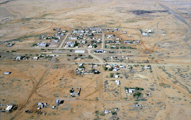 miasto marree w australii południowej - town australia desert remote zdjęcia i obrazy z banku zdjęć