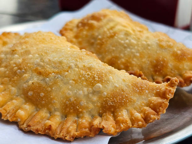 Receita de Massa de Pastel Caseira Crocante e Versátil - receita deliciosa profissional - passo 2