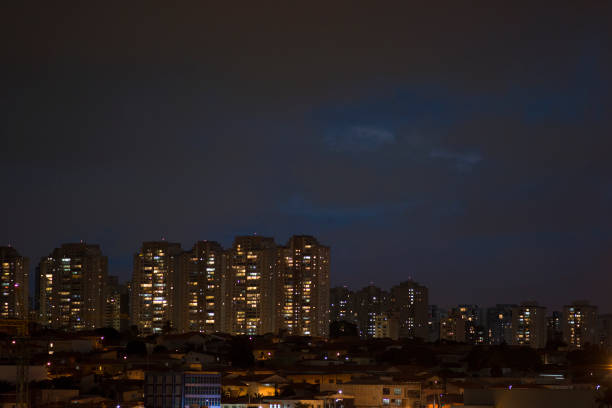 night life - night in the city - fotografias e filmes do acervo