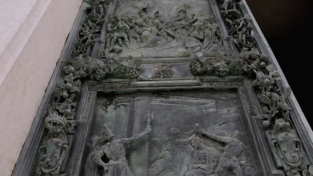 Cathedral door details in Pisa, Campo dei Miracoli
