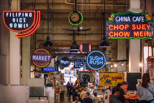 The Grand Central Market is an open stall bazaar that extends along the ground floor of the Homer Laughlin Building from Broadway to Hill Street. Over 40 merchants can be found selling everything from produce to ice cream.