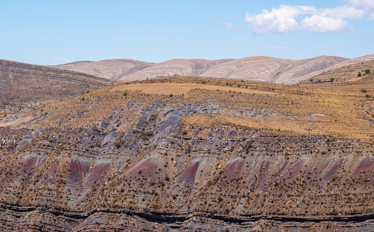 The captivating layers of the Maragua Syncline under the bright sun