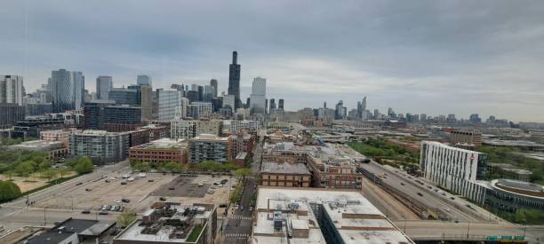 istock General View of Downtown Chicago 2021680871