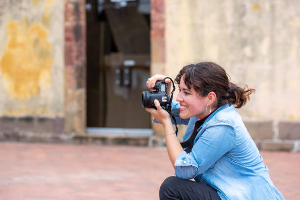 istock Photographer woman in Panama 2021753071