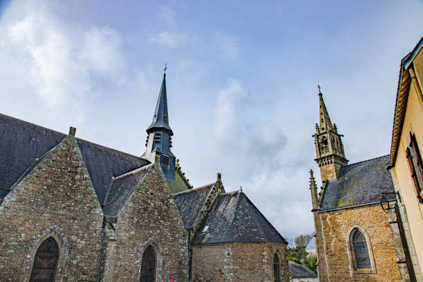 istock AURAY AND SAINT GOUSTAN HARBOUR Morbihan french Britanny 2022333612
