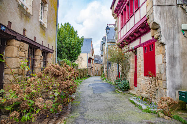 istock AURAY AND SAINT GOUSTAN HARBOUR Morbihan french Britanny 2022334188