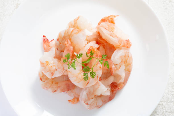 istock Fresh shrimp, shrimp and salad 2022418556