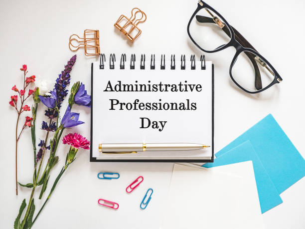 istock Happy Administrative Professionals Day. Notepad with congratulatory inscriptions 2022805464
