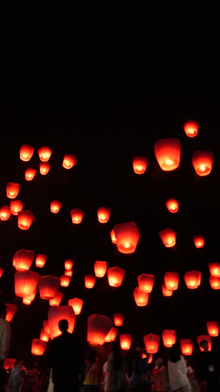 Sky lanterns to pray for blessings