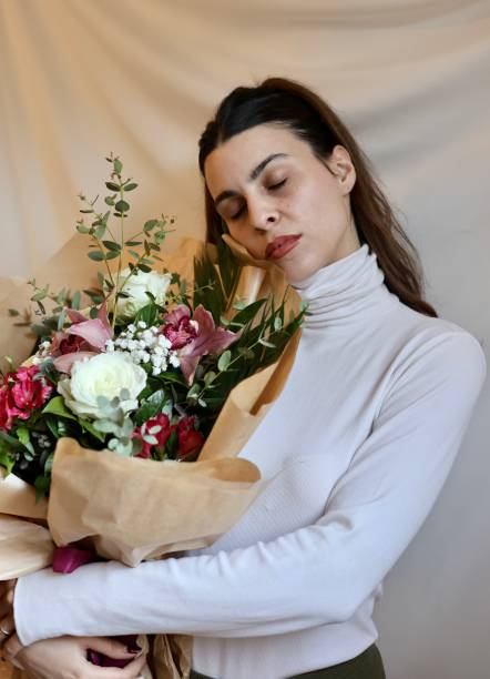 istock Flower Girl 2022846760
