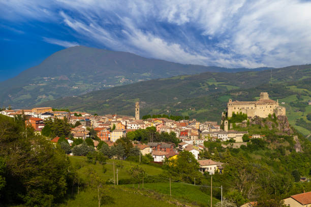 Bardi castle (Castello di Bardi) with town, province of Parma, Emilia Romagna