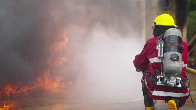 Advanced firefighting training for firefighters .