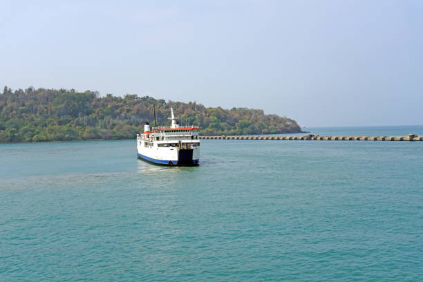 istock The Ship is Sailing from Merak Port 2024512004