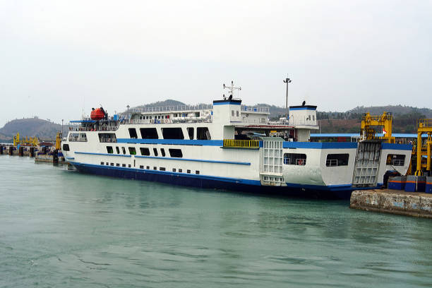istock The Ship is Sailing from Merak Port 2024512007