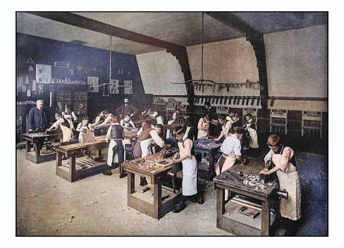 Antique London's photographs: Board School Carpentry class