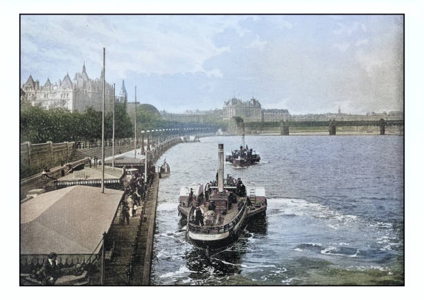 istock Antique London's photographs: Victoria Embankment 2025013312