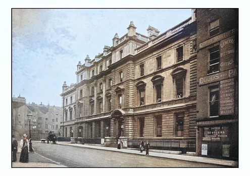 Antique London's photographs: Bow street Police Court