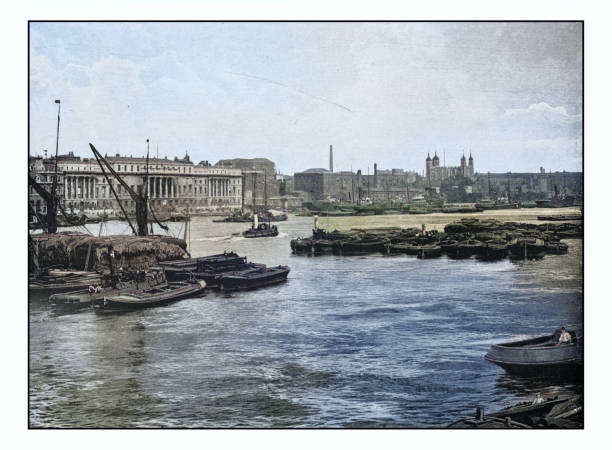 istock Antique London's photographs: Thames from London Bridge 2025122272