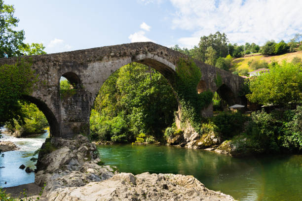 istock Medieval bridge of Cangas de Onis. Asturias - Spain 2025129581
