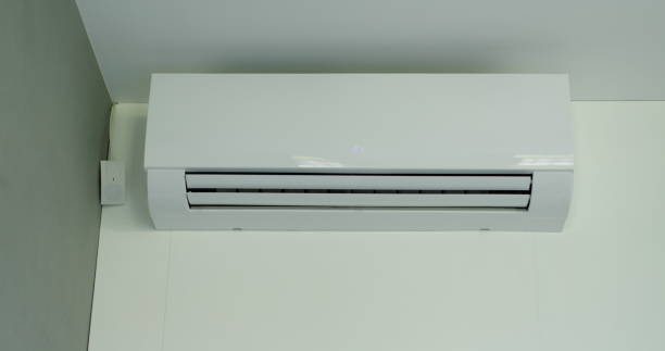 istock Air conditioner operation, flow louvers move up and down. Low angle view 2025265003