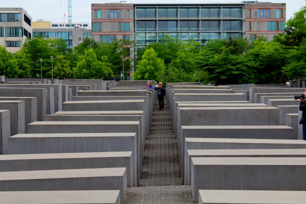 2018.06.13 berlín, cerca de la puerta de brandeburgo alrededor de la ciudad - berlinale palast fotografías e imágenes de stock