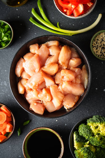 chicken stir fry with vegetables and sesame. - teriyaki broccoli carrot chicken 뉴스 사진 이미지